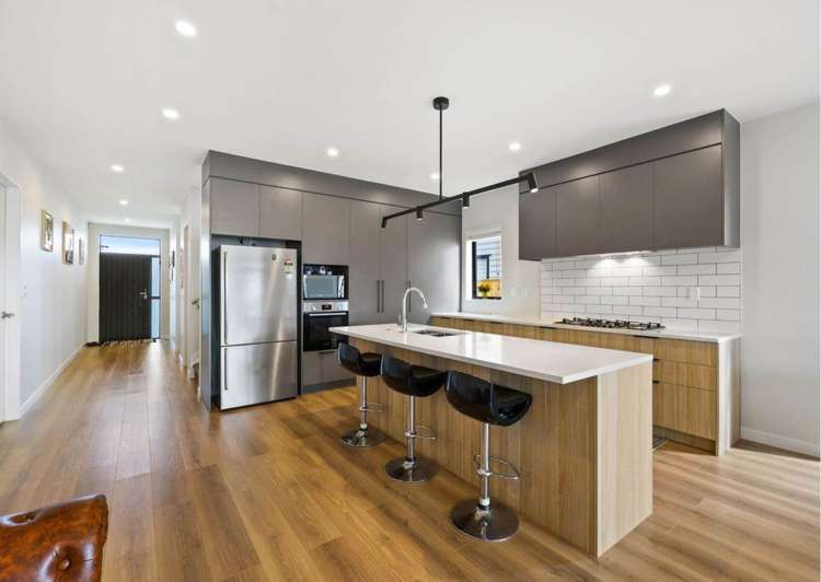 12 Korowhiti Road Clarks Beach_19