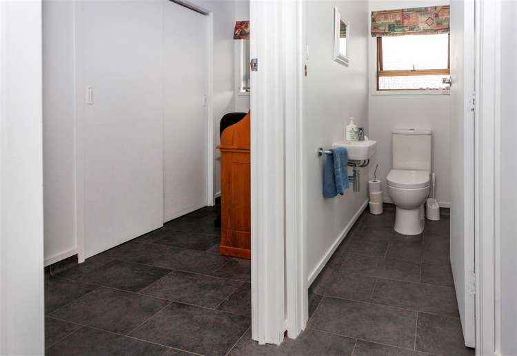 8 Pine Grove Tairua_28