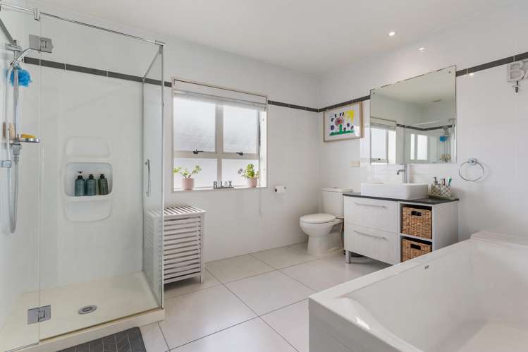 3 Reipae Street Stonefields_29