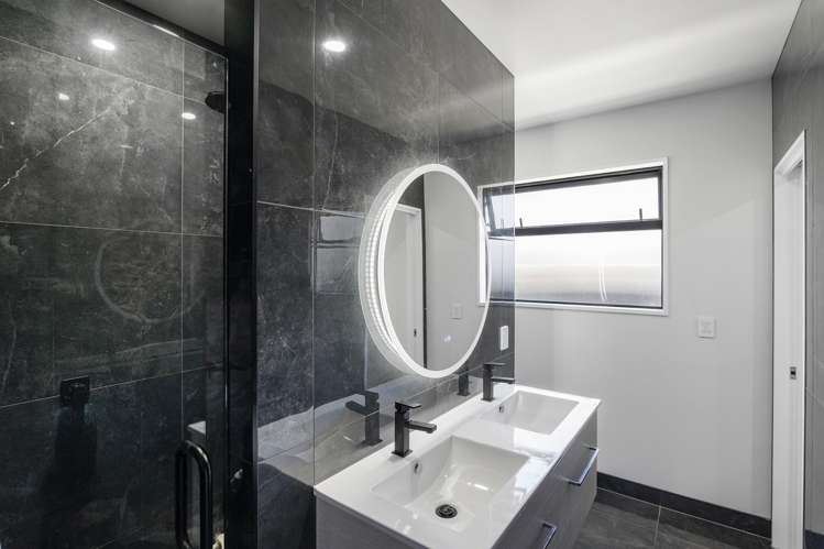 51 Candlesticks Crescent Lincoln_11