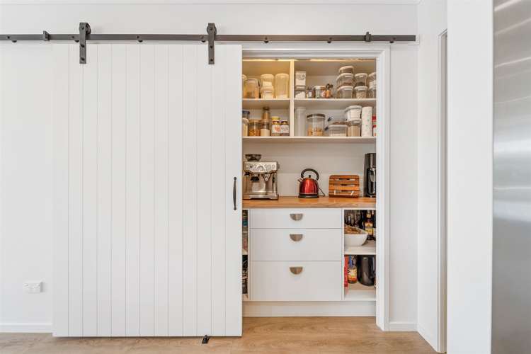 5 Tirohanga Crescent Stanmore Bay_9