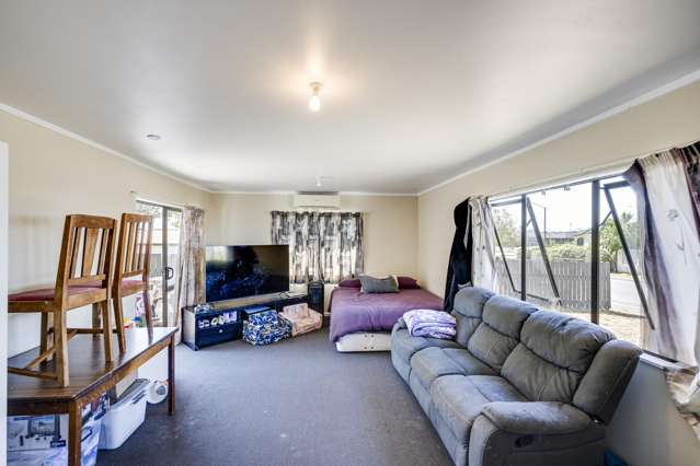 4 Tarbet Place Flaxmere_3