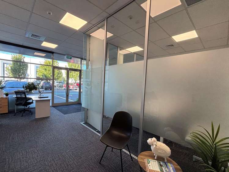 92 Russley Road Russley_1