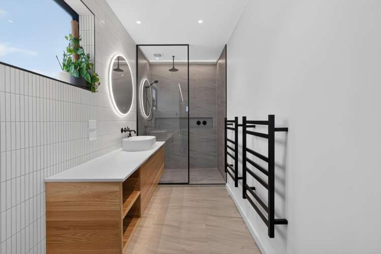 5 Howard Road Eastbourne_28