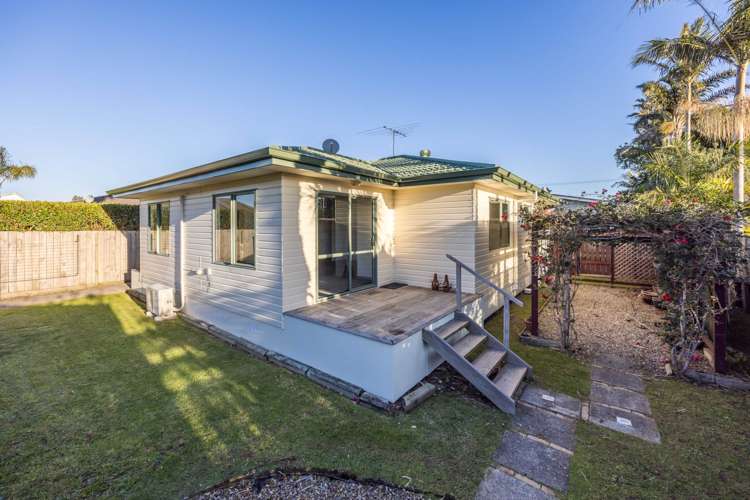 2 Francis Skinner Place Orewa_11