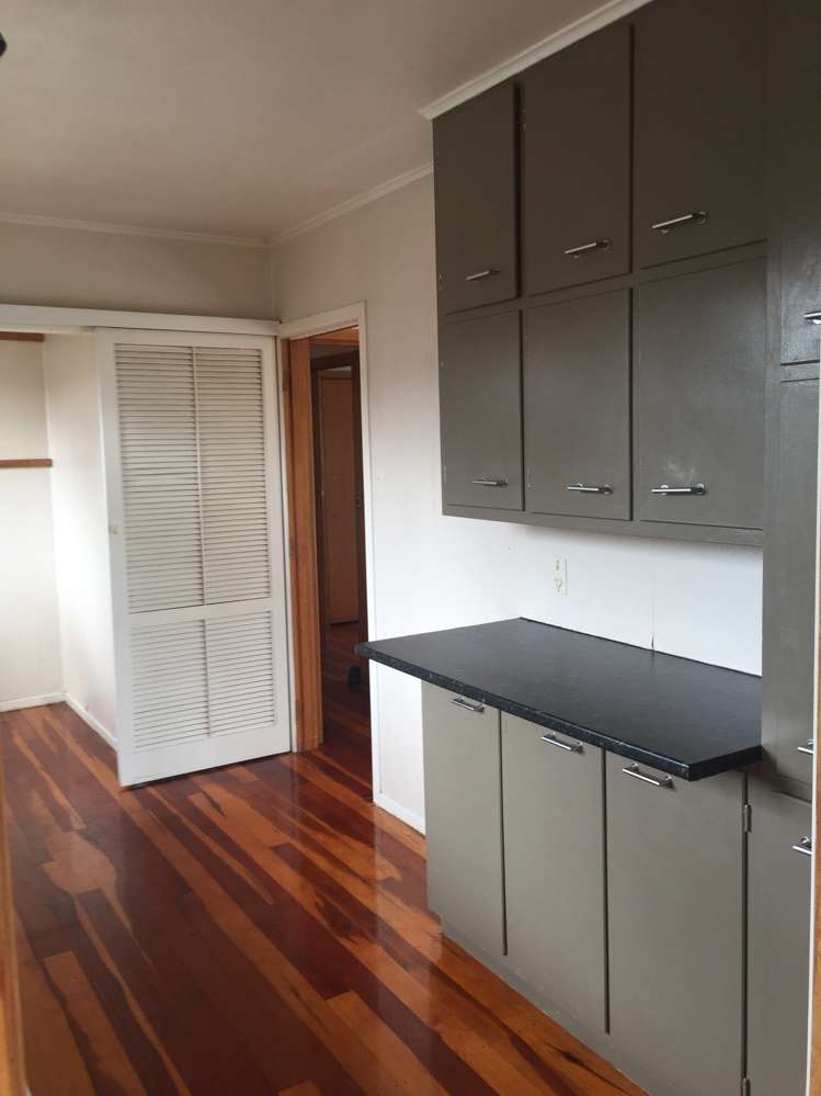 18 Clinton Avenue Te Atatu Peninsula_5