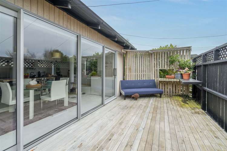 90 Thames Street Avenal_13