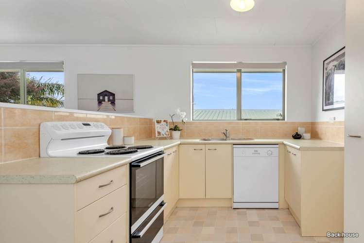 26 Bell Road Beachlands_9