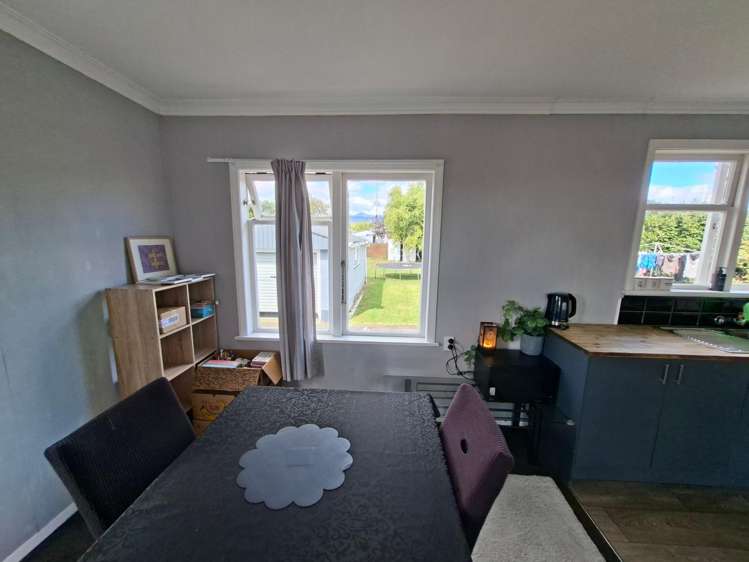  34 Bartholomew Road Levin_12