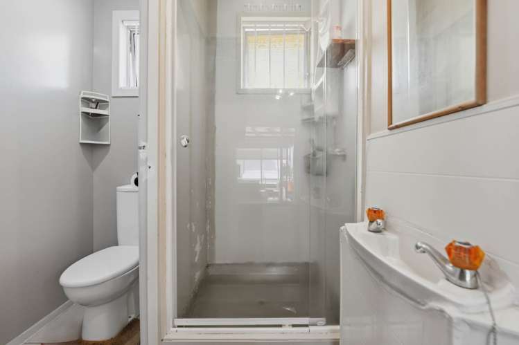 16 Rush Place Mangere_11