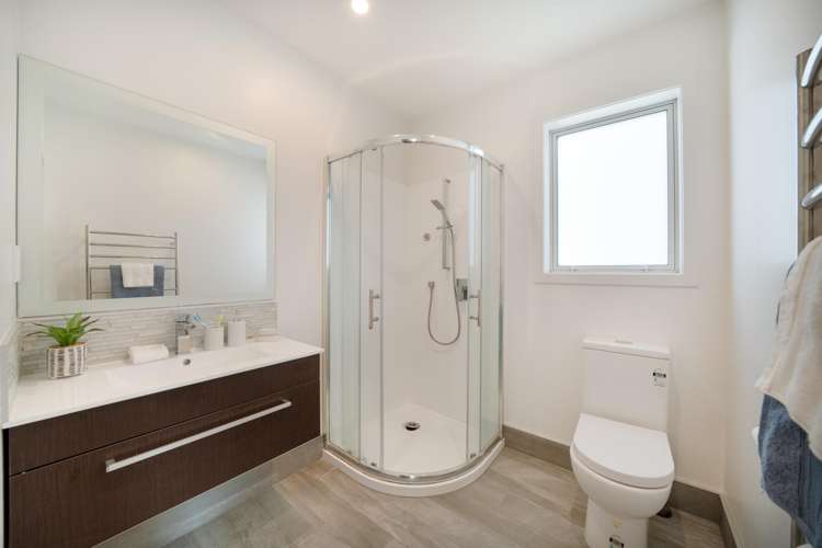 59 Endeavour Drive Whitby_16