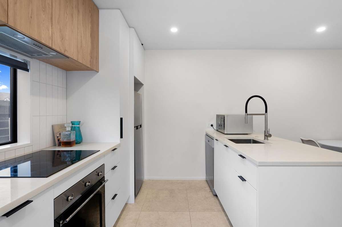 2/24 Devonport Lane_2
