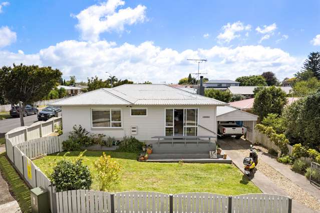 11 Russell Avenue Pukekohe_1