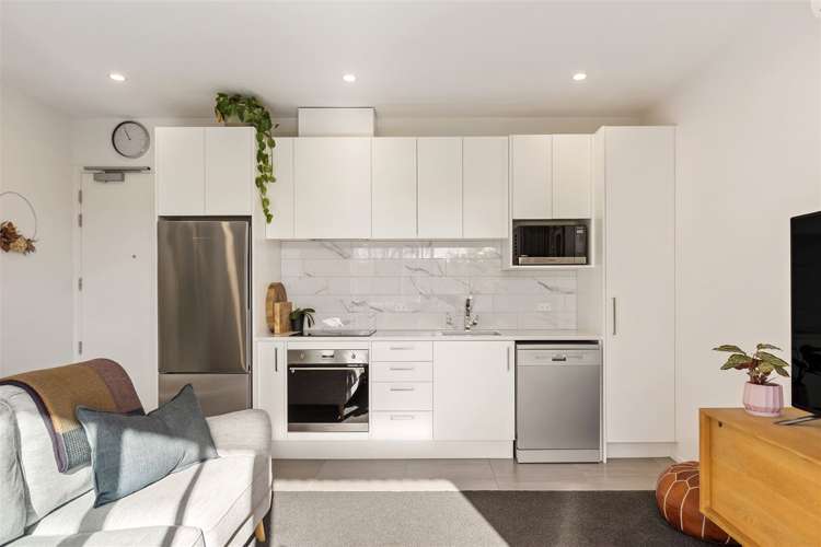 G06/1b Soljak Place Mount Albert_8