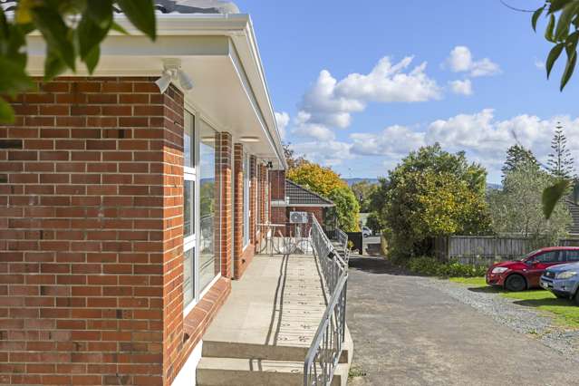 4/256a Blockhouse Bay Road Avondale_1