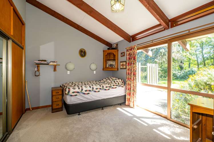 14 Beach Road East Elgin_8