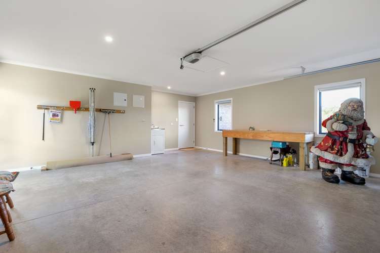 21 Austin Reid Avenue Carterton_13