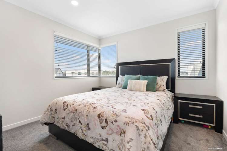 13 Treloar Crescent Hobsonville_16