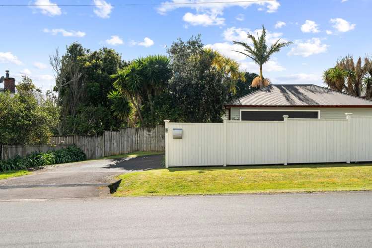 31 Roland Road Greenhithe_6