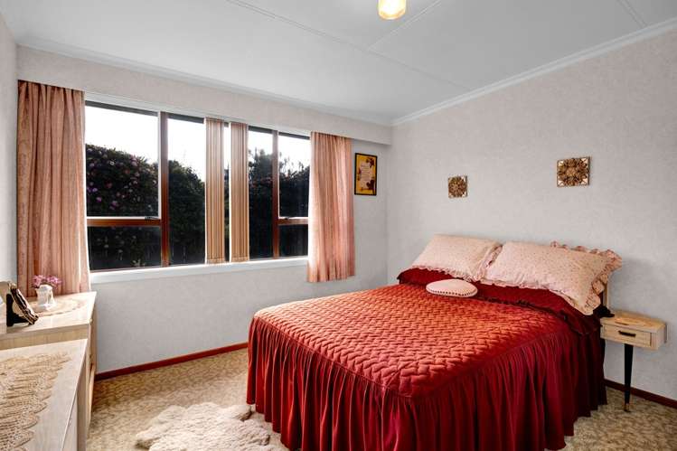 84 Domett Street Opunake_17