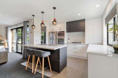 25 Captain Mitchell Drive_1