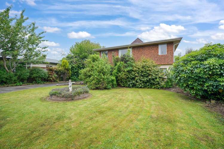 249 Queens Drive Windsor_26