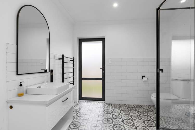 348 Lake View Drive Karapiro_26