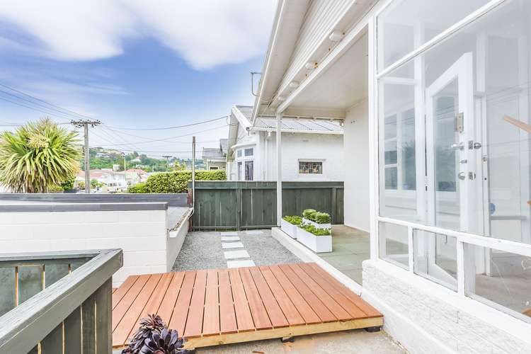 8 Trent Street Island Bay_1