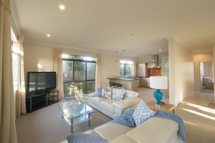 9 Tivoli Court Flat Bush_12