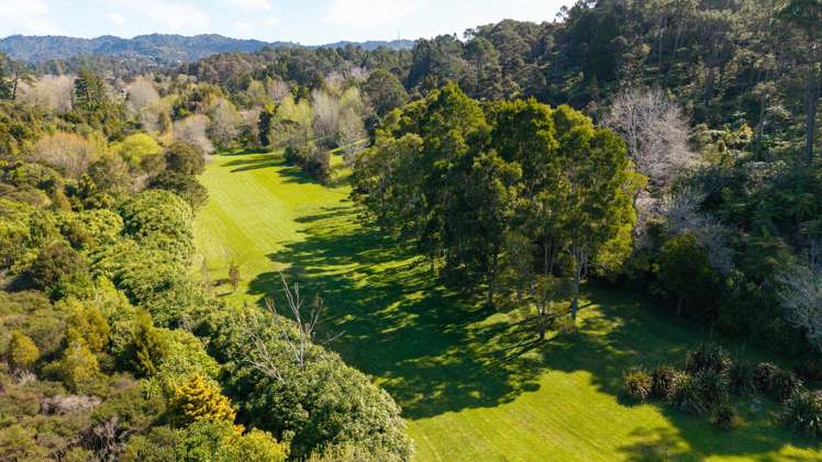 581 West Coast Road Oratia_32