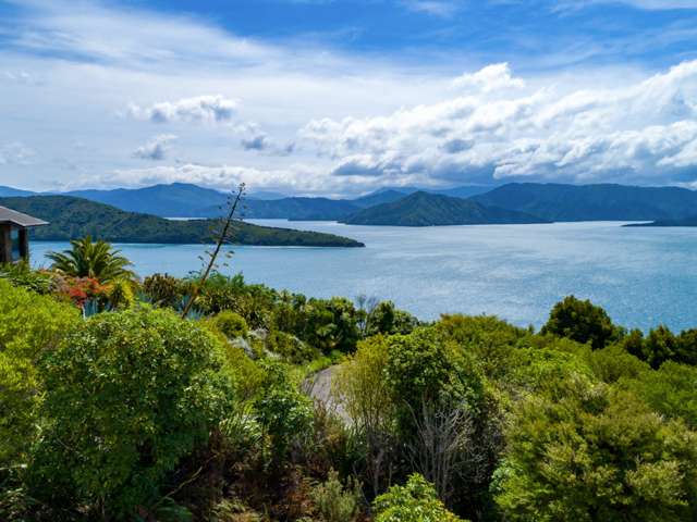 Karaka Point Waikawa_3