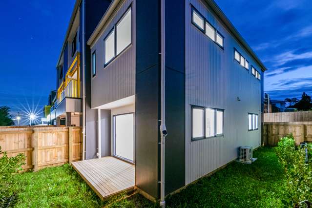 4/43B Waimumu Road Massey_3