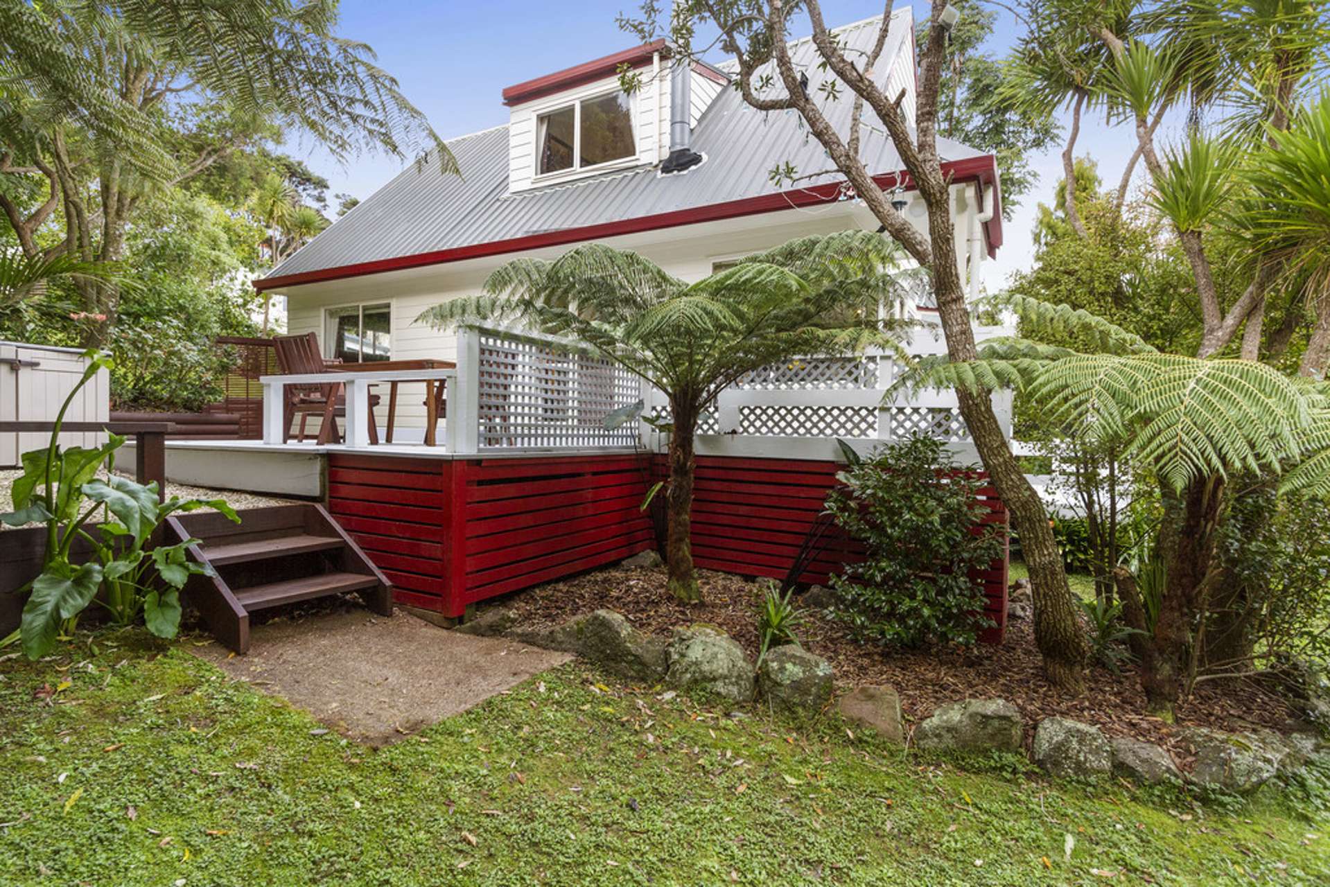 17a Woodfern Crescent Titirangi_0