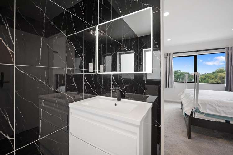 25A Athena Drive Totara Vale_19