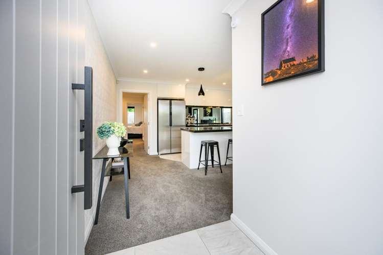6 Ngaio Street West End_21