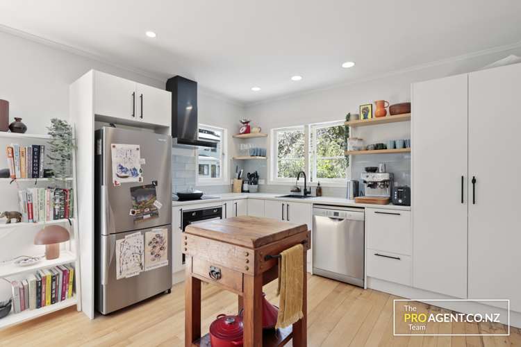 113 Woodlands Park Road Titirangi_9