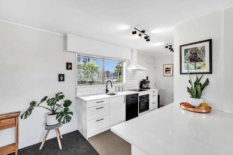 1B Pleasant Road Glen Eden_8