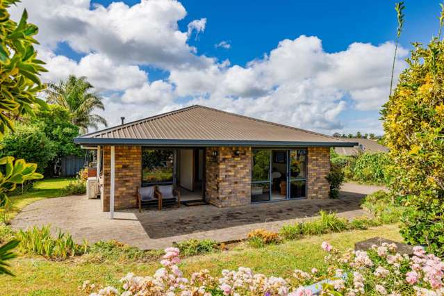 Location, Lifestyle, and Low Maintenance!