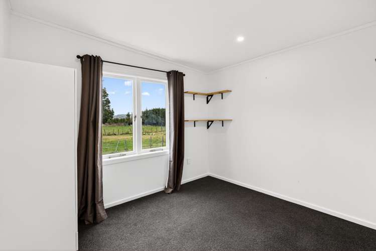 920 Park Road South Longlands_24