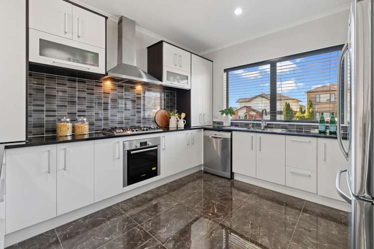 44 Arranmore Drive Flat Bush_7