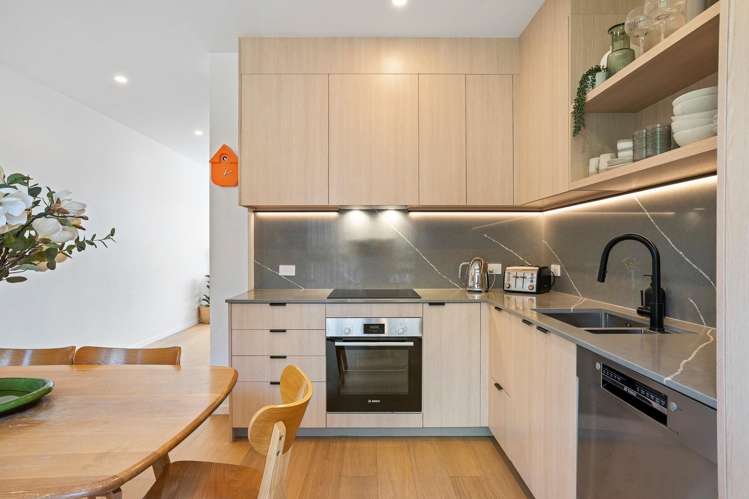 68 Scoria Crescent Stonefields_5