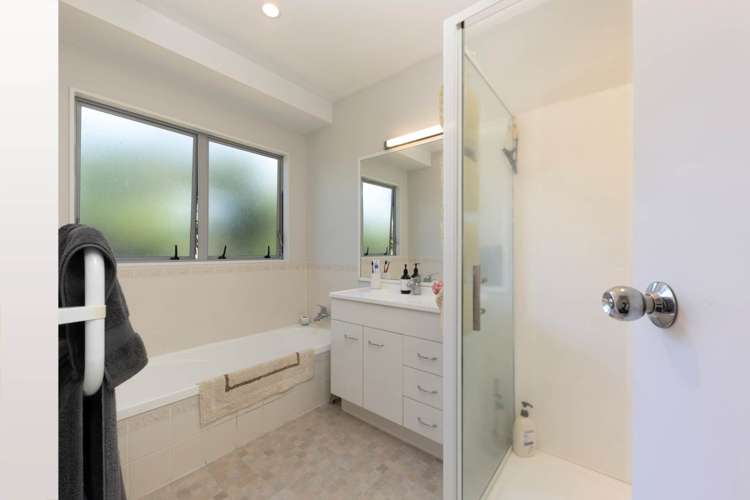 22 Stephen Lysnar Place Hillsborough_8