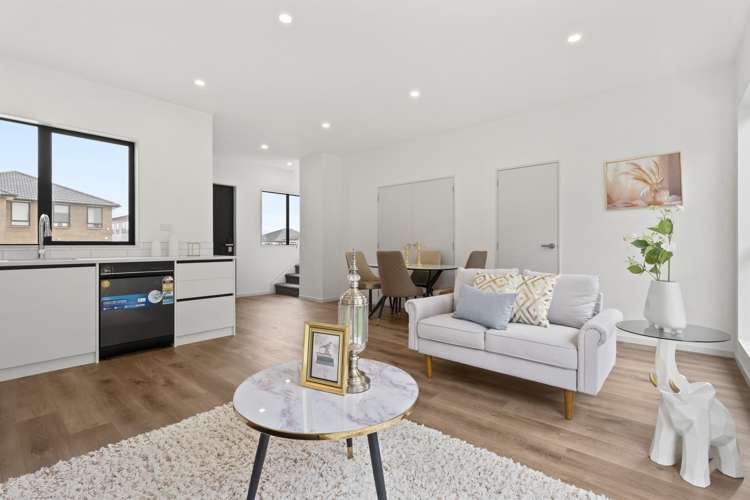 293 Flat Bush School Road_0