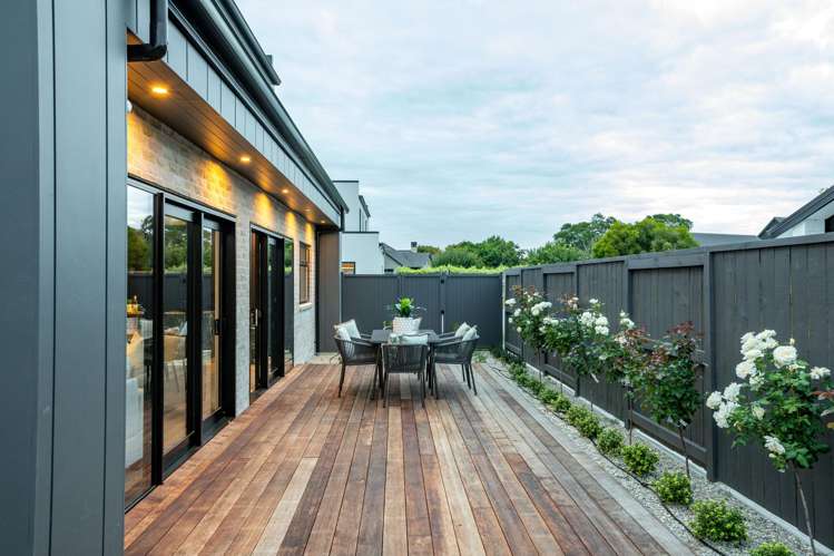 2/1876 River Road Flagstaff_1