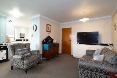 16 Falcon Drive_4