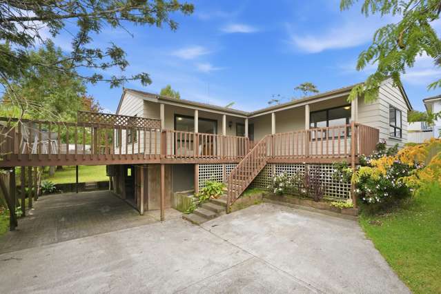 Live, Build or Develop - Huge 727m2 Potential