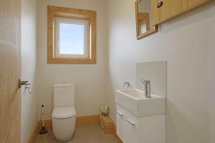 202 Island Road Oxford_10