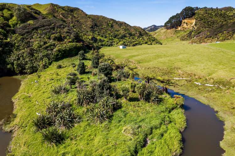 4020 Mokau Road Tongaporutu_9