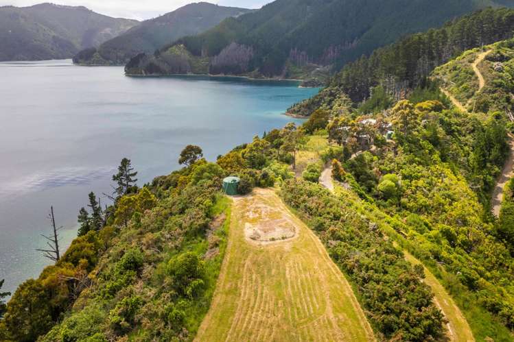 Ahitarakihi Bay Arapaoa Island_32
