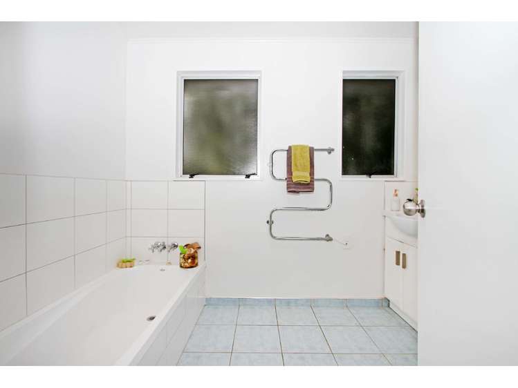 11 Trias Road Totara Vale_16